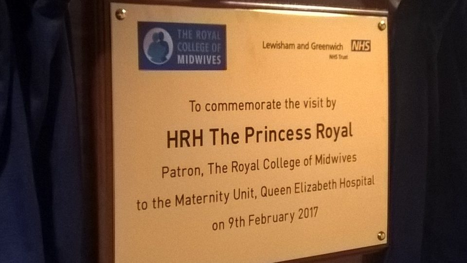 Plaque officially unveiled at @LG_NHS commemorating visit of HRH The Princess Royal RCM Patron to the maternity unit at Queen Elizabeth